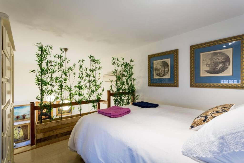 Pretty Duplex In Bohemian District-City Center Sevilla Eksteriør billede